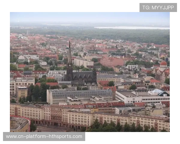 德甲莱比锡横向换位制造空当,传中成型：从空间撬动到高质量传中的全景解码